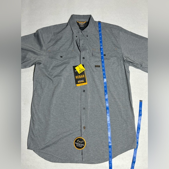 Ariat Rebar light weight Tshirt NWT - Picture 2 of 8